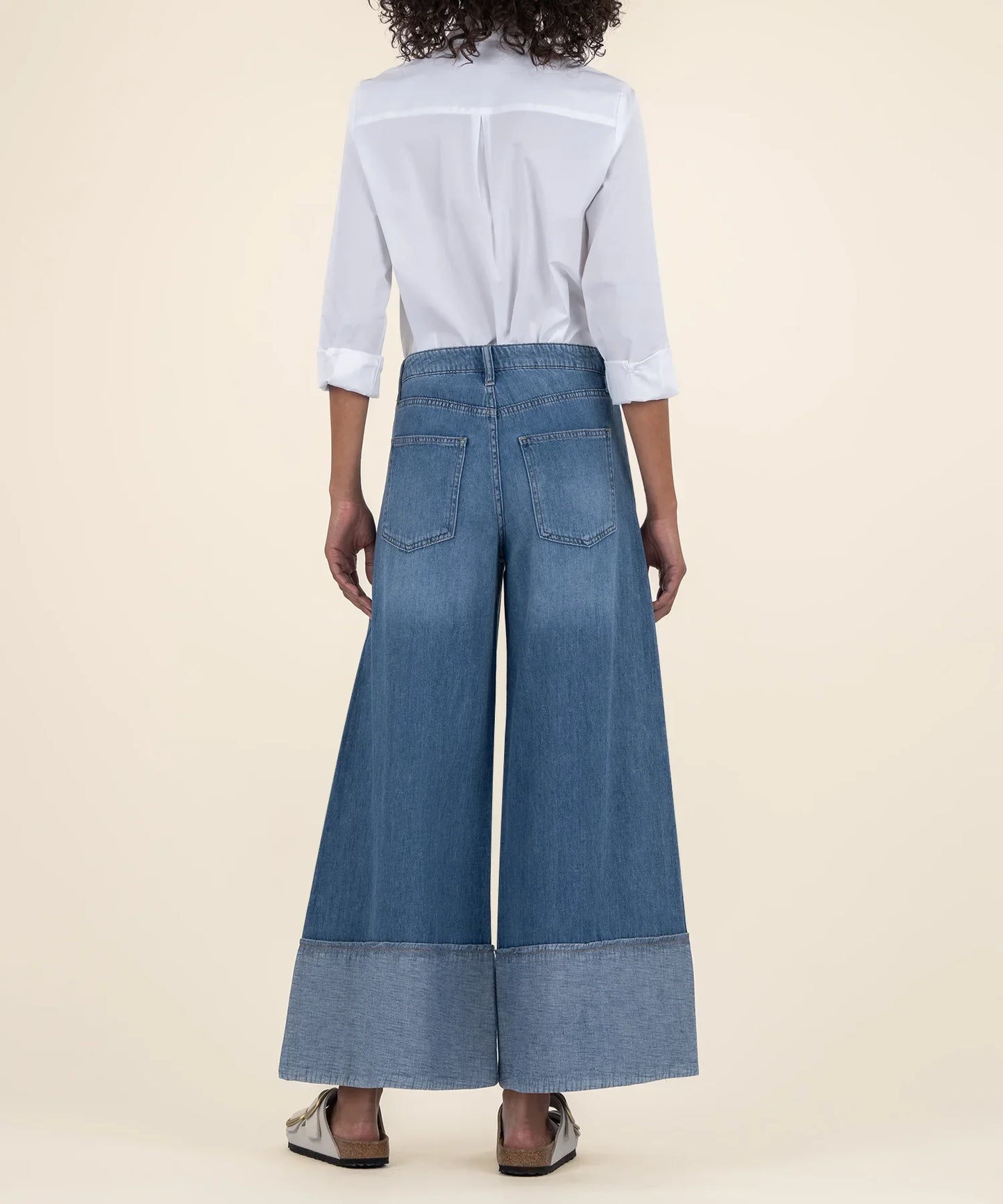 Blake- Crop wide leg-Medium wash